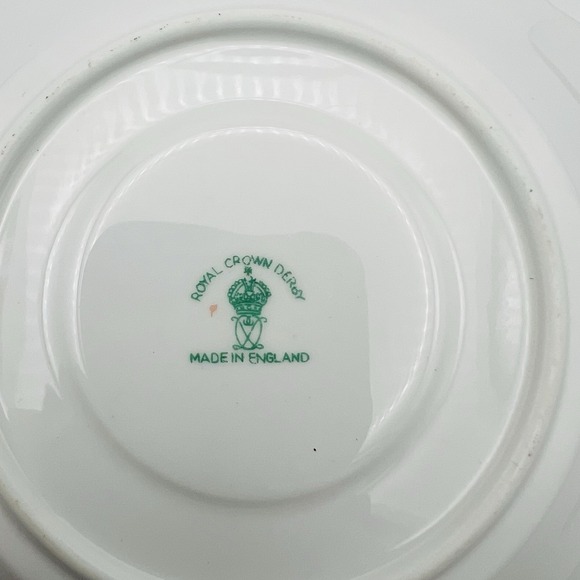 Royal Crown Derby Bone China Teacup Saucer Floral Gold Trim England Vintage - Picture 13 of 16